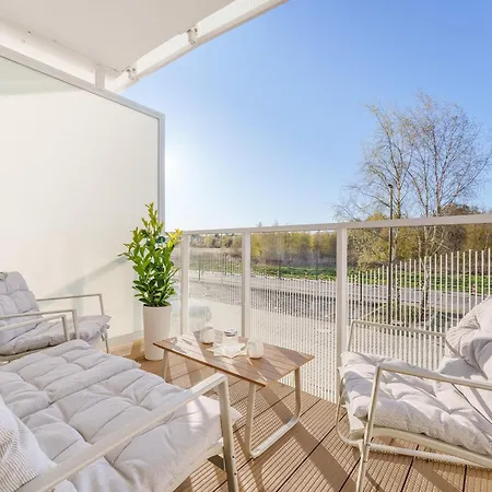 Apartment Golden Aqua Polanki Strefa , Basen Zewnetrzny Oraz Silownia W Cenie Kolobrzeg