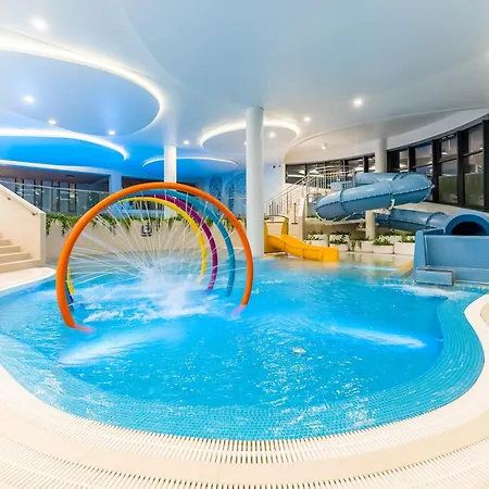 Apartment Golden Aqua Polanki Strefa , Basen Zewnetrzny Oraz Silownia W Cenie Kolobrzeg